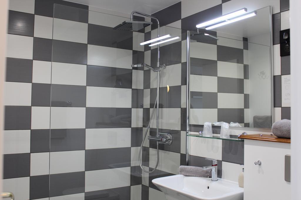 Hypnos Hotel هيسدين المظهر الخارجي الصورة